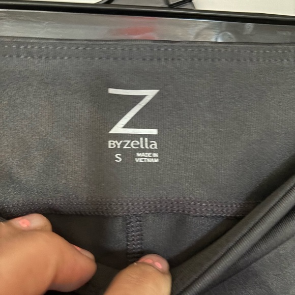 (Z BY ZELLA) active Black Geometric Leggings - Picture 4 of 5